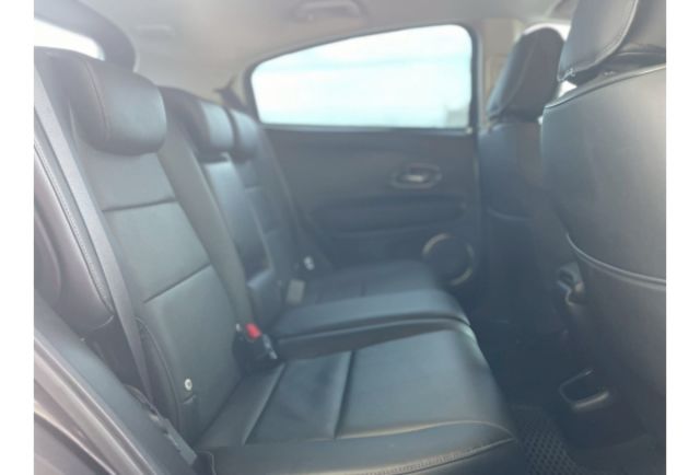 2020 Honda HR-V 1.8 S 原鈑件/一手車/里程跑九萬  第22張相片