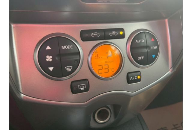 2009 Nissan Livina 1.8  第8張相片