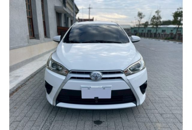 2014 Toyota Yaris  第2張相片