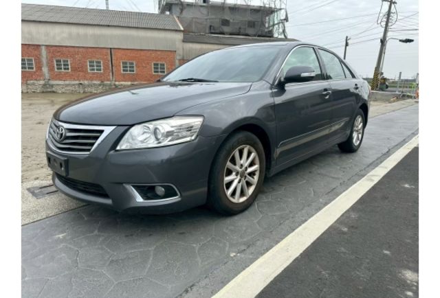便宜耐用代步車｜2010 CAMRY 2.4E  第2張相片