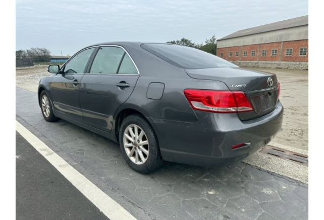 便宜耐用代步車｜2010 CAMRY 2.4E  第4張相片