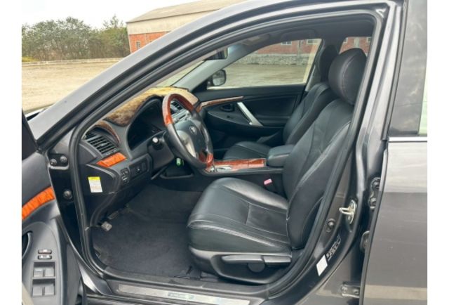 便宜耐用代步車｜2010 CAMRY 2.4E  第6張相片