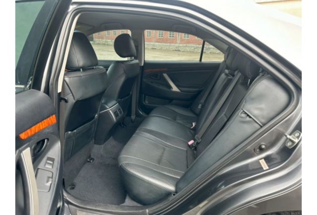 便宜耐用代步車｜2010 CAMRY 2.4E  第11張相片