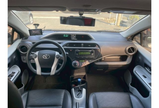 Toyota PRIUS C  第4張相片