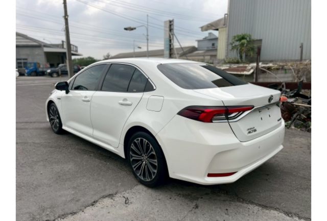 2020 Toyota Corolla Altis Hybrid 白色 油電旗艦版  第2張相片