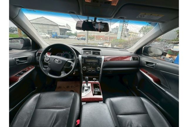 2013 Toyota Camry 2.0 灰色  第6張相片