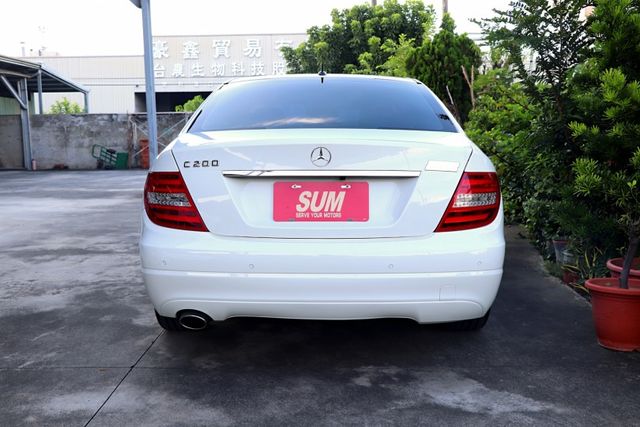 【預約來店賞車享更多優惠】★總代理★C200★經典立標⋆雙邊電動座椅/記憶座椅⋆方向盤電動調整⋆天窗⋆定速⋆可全貸  第4張相片