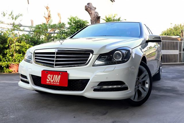 【預約來店賞車享更多優惠】★總代理★C200★經典立標⋆雙邊電動座椅/記憶座椅⋆方向盤電動調整⋆天窗⋆定速⋆可全貸  第19張相片