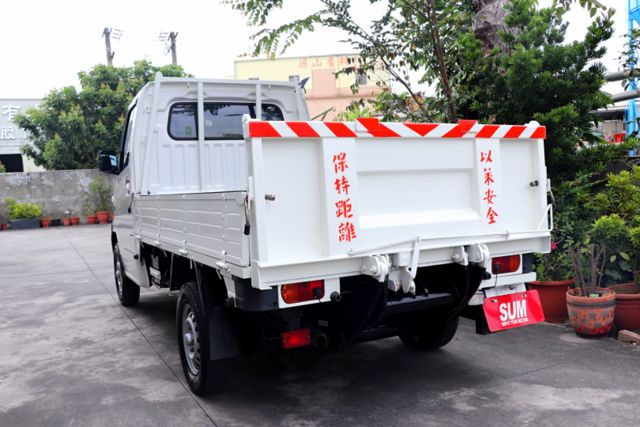 【預約來店賞車享更多優惠】★賺錢好夥伴★手排省油大扭力★升降尾門★原鈑件★可全貸  第4張相片