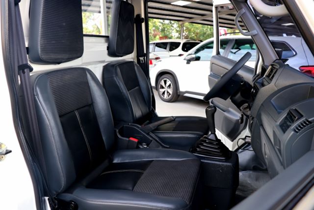 【預約來店賞車享更多優惠】★賺錢好夥伴★手排省油大扭力★升降尾門★原鈑件★可全貸  第9張相片