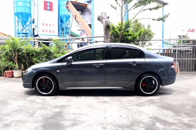 【預約來店賞車享更多優惠】★不敗車款★代步首選★全車原版件★里程保證★安卓機  第3張相片