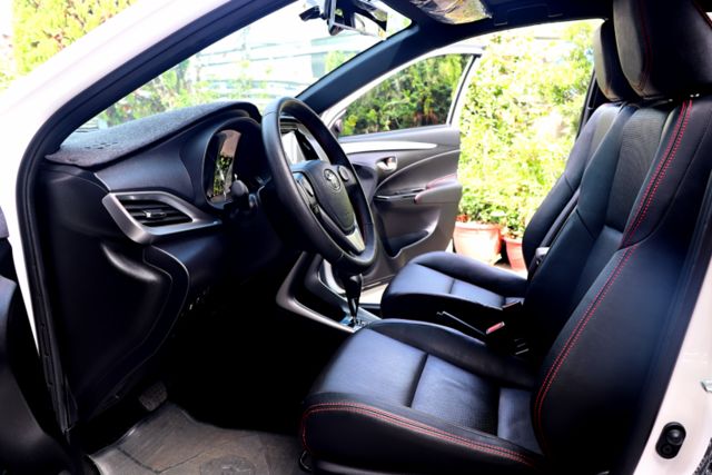 【預約來店賞車享更多優惠】★稀有 S版★超低里程★9顆氣囊★I-key★定速★CarPlay★可全貸  第10張相片