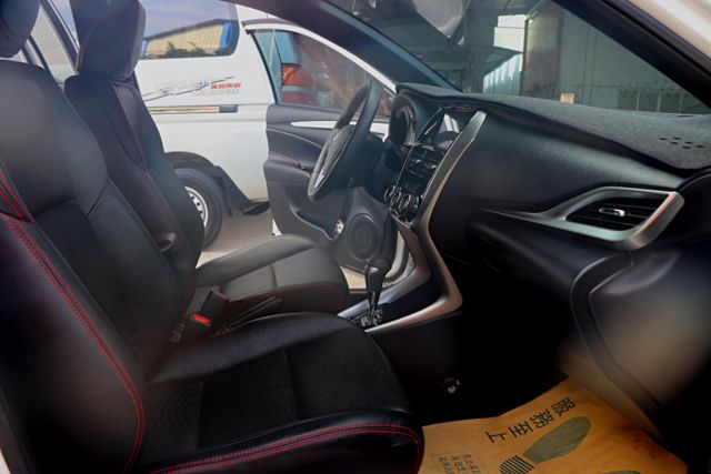 【預約來店賞車享更多優惠】★稀有 S版★超低里程★9顆氣囊★I-key★定速★CarPlay★可全貸  第13張相片