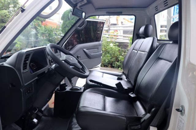 【預約來店賞車享更多優惠】★自排貨車★里程保證僅跑1萬★全車原鈑件★定速★方向盤快撥★抬頭顯示器  第12張相片