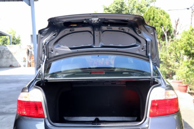 【預約來店賞車享更多優惠】★E版★全車原鈑件★里程保證6萬★倒車顯影★藍牙★電動後視鏡  第7張相片