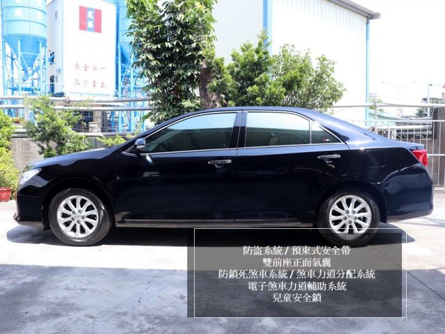 【預約來店賞車享更多優惠】★豪華大型房車★里程僅6萬多公里★內裝跟新的一樣★後座出風口★可全貸  第3張相片