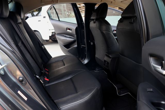 【預約來店賞車享更多優惠】★12代大改款★尊爵版★原廠保養★女用車★原廠精裝配備★可全額貸  第13張相片