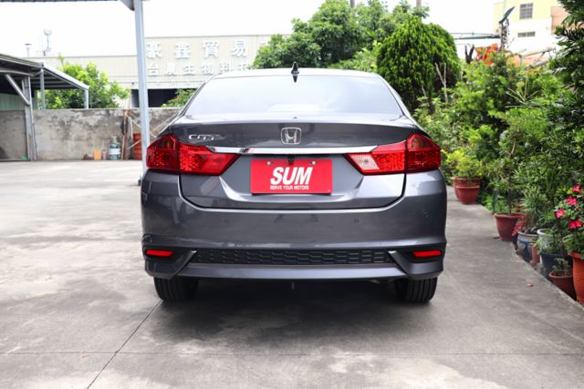 【預約來店賞車享更多優惠】★頂級Vti-s版★原廠保養★里程僅跑6萬★加裝盲點偵測★可全貸  第5張相片