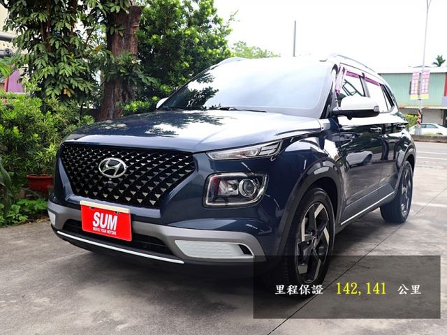 【預約來店賞車享更多優惠】★車況超好★都市掀背小休旅★雙色烤漆★無線充電★Carplay★可全貸  第2張相片