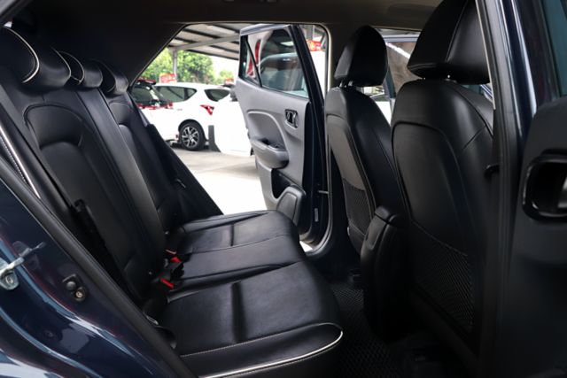 【預約來店賞車享更多優惠】★車況超好★都市掀背小休旅★雙色烤漆★無線充電★Carplay★可全貸  第13張相片