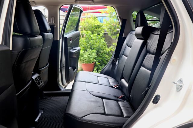 【預約來店賞車享更多優惠】★4.5代小改款★經典不敗SUV★原廠保養★里程超少★可全貸  第13張相片