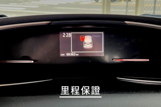 電動滑門/豪華七人座/可收納式第三排/車道偏離警示/車道變換輔助/自動緊急煞車/車門燈飾/行車紀錄器  第2張相片