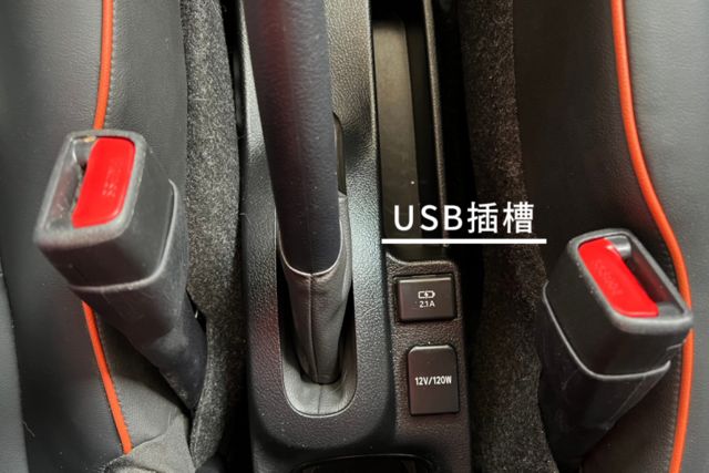 電動滑門/豪華七人座/可收納式第三排/車道偏離警示/車道變換輔助/自動緊急煞車/車門燈飾/行車紀錄器  第10張相片
