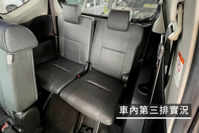 電動滑門/豪華七人座/可收納式第三排/車道偏離警示/車道變換輔助/自動緊急煞車/車門燈飾/行車紀錄器  第14張相片