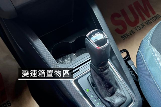 定速巡航/KEYLESS/光感應頭燈/行車紀錄器/怠速熄火/中控螢幕  第9張相片