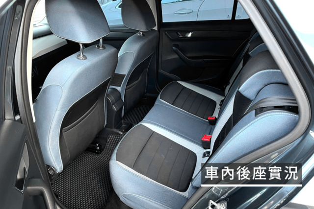 定速巡航/KEYLESS/光感應頭燈/行車紀錄器/怠速熄火/中控螢幕  第11張相片