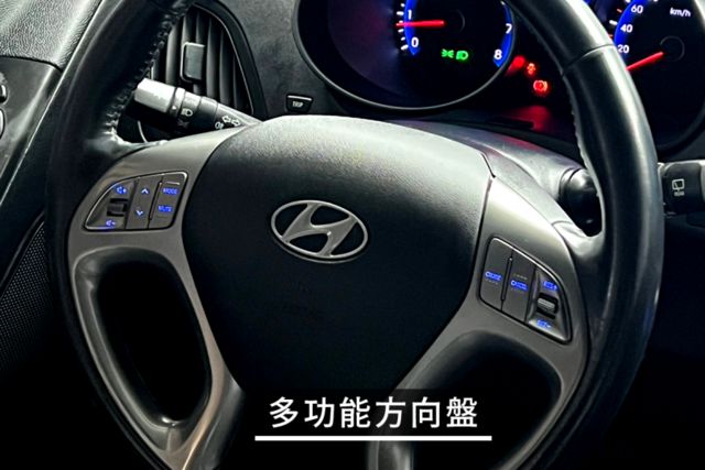 定速巡航/電動座椅/分區控溫/多功能車機/循跡防滑/  第6張相片