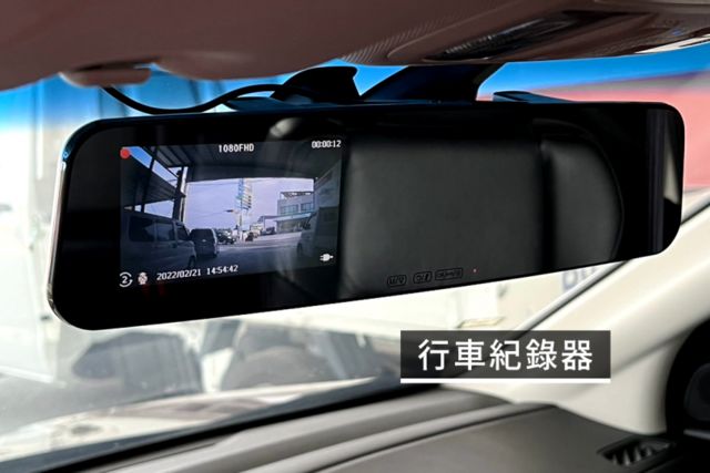 定速巡航/倒車顯影/行車紀錄器/後座快速倒覆/後做出風口/分區控溫  第6張相片