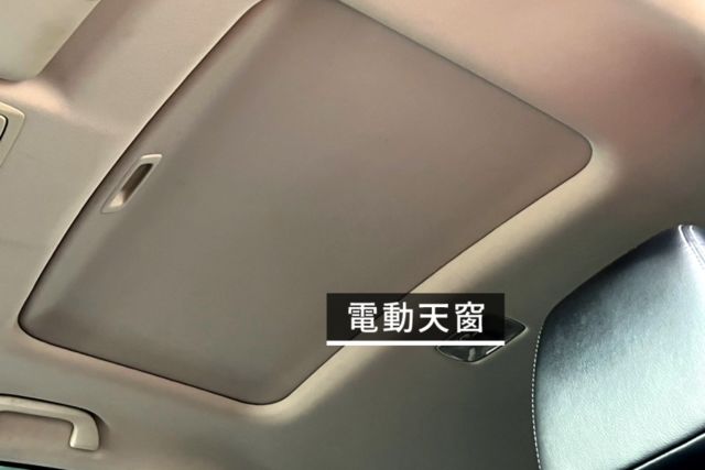 定速巡航/倒車顯影/行車紀錄器/後座快速倒覆/後做出風口/分區控溫  第7張相片