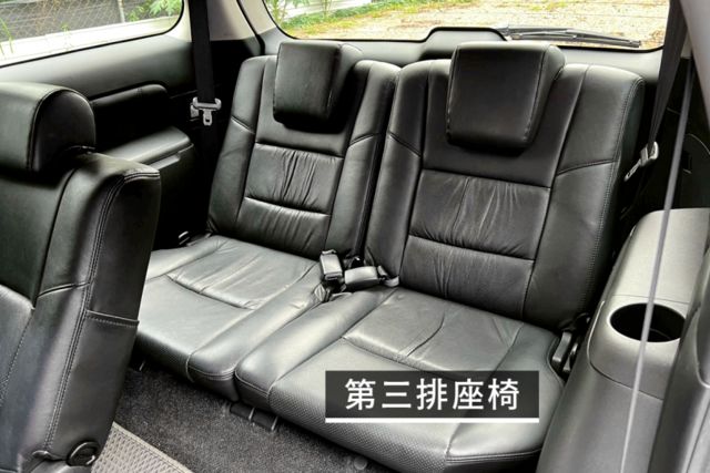 電動座椅/七人座/前後天窗/多功能方向盤  第10張相片
