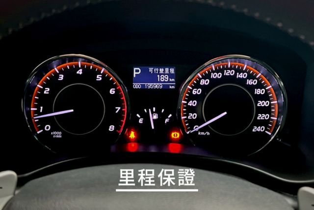 電動椅/衛星導航/抬頭顯示器/多功能方向盤/循跡防滑/胎壓偵測  第2張相片