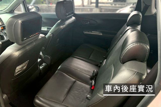 電動椅/衛星導航/抬頭顯示器/多功能方向盤/循跡防滑/胎壓偵測  第9張相片
