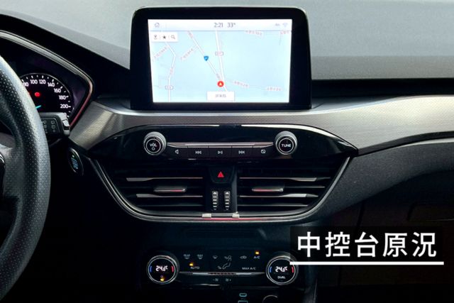 分區控溫/抬頭顯示器/主動跟車/環景系統/ 全景天窗/電動尾門  第5張相片