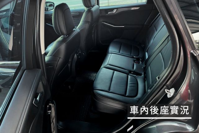 分區控溫/抬頭顯示器/主動跟車/環景系統/ 全景天窗/電動尾門  第10張相片