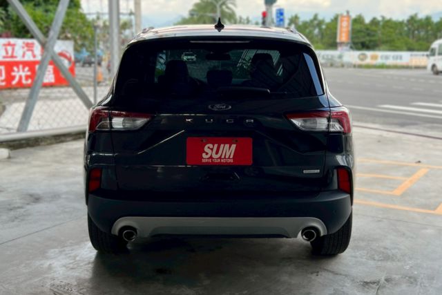 分區控溫/抬頭顯示器/主動跟車/環景系統/ 全景天窗/電動尾門  第14張相片