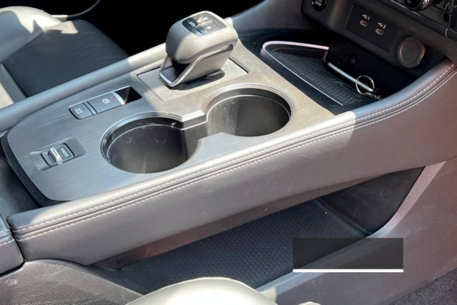 全車原鈑件/環景影像/自動跟車/盲點偵測/分區控溫/雙前座電動椅  第9張相片