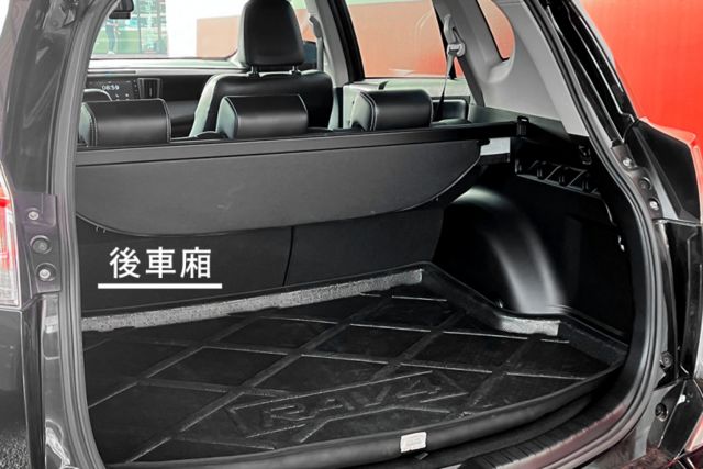 全車原鈑件/原廠保養/電動椅/自動跟車/抬頭顯示器/倒車顯影/車道偏離輔助  第15張相片