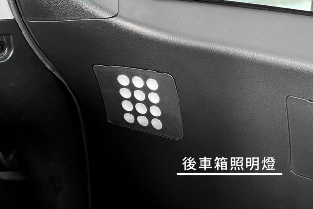 全車原鈑件/原廠保養/電動椅/自動跟車/抬頭顯示器/倒車顯影/車道偏離輔助  第16張相片