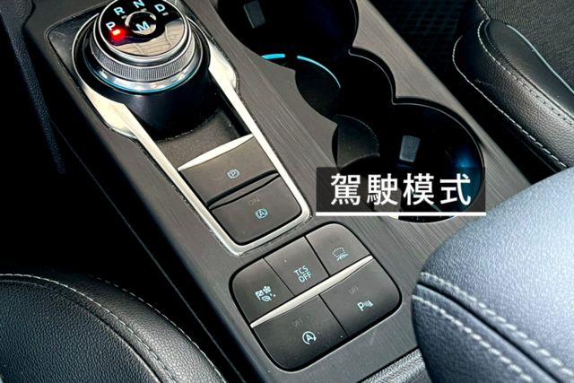 環頸影像/衛星導航/抬頭顯示器/定速巡航/主動跟車/電動椅/駕駛模式  第7張相片