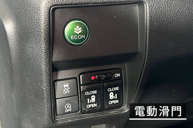 APEX旗艦版/全景影像/七人座/電動滑門/盲點偵測/中控螢幕  第9張相片