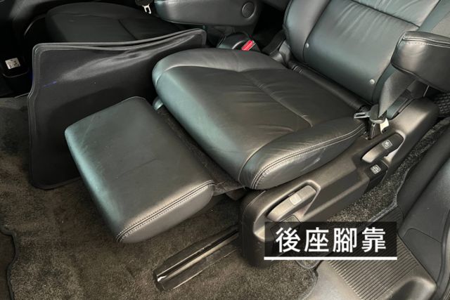 APEX旗艦版/全景影像/七人座/電動滑門/盲點偵測/中控螢幕  第12張相片