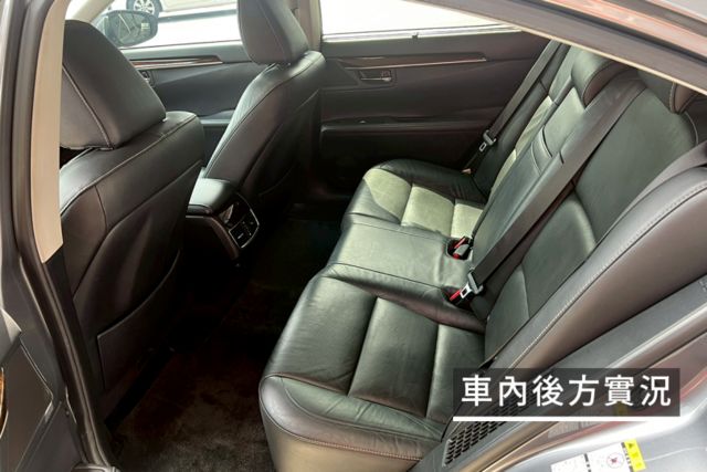 已有認證/定速巡航/電動座椅/電動天窗/倒車顯影/分區控溫/盲點偵測  第11張相片