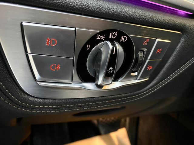 2016 總代理730I 2.0 LED頭燈 天窗 盲點 後座電動調整 IKEY 摸門 電吸門 智慧型鑰匙 電尾門  第14張相片