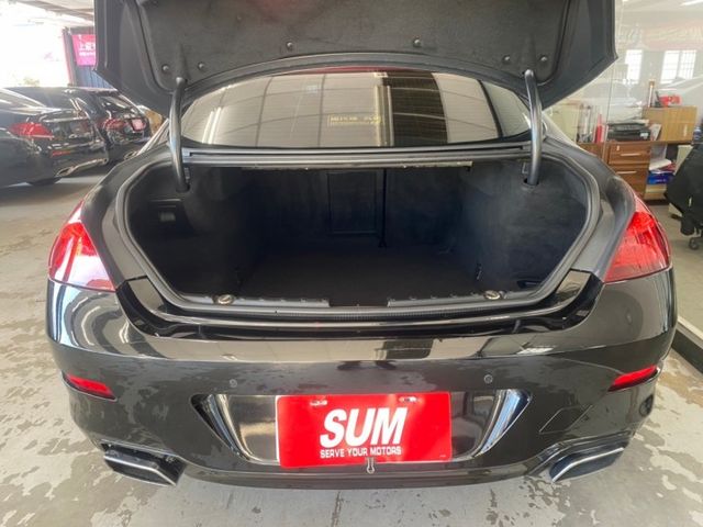 2014 總代理640I GC 電吸門 雙前座跑車座椅 IKEY 摸門 換檔撥片 大雞腿 天窗  第4張相片