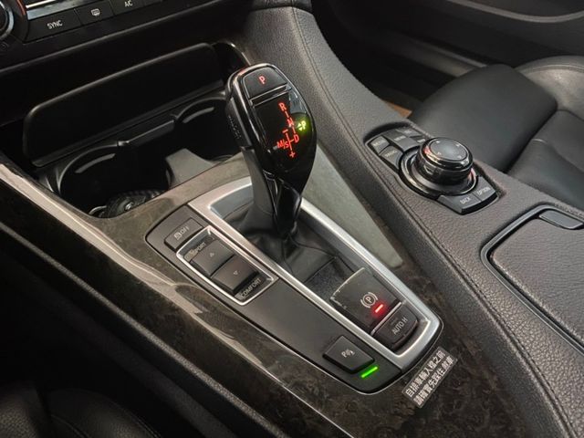 2014 總代理640I GC 電吸門 雙前座跑車座椅 IKEY 摸門 換檔撥片 大雞腿 天窗  第12張相片