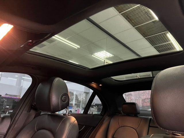 2014 C300 AMG 4MATIC IKEY 摸門 全景 柏林 盲點 記憶座椅 19吋鋁圈  第12張相片